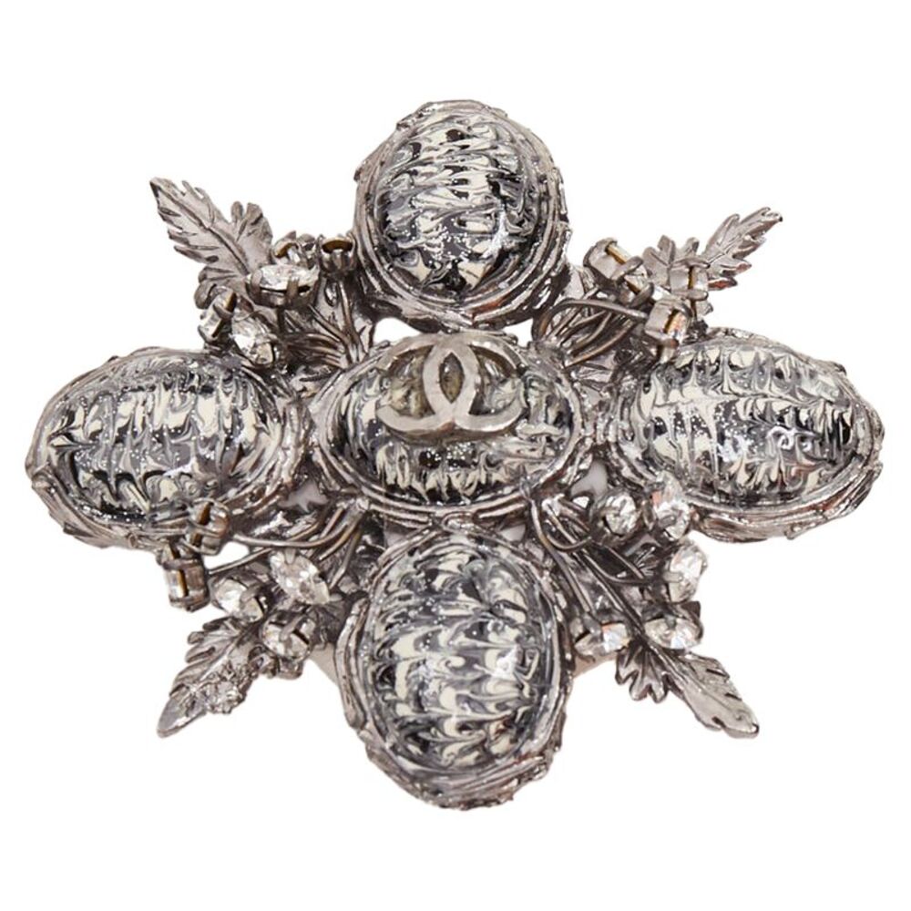 Chanel Cabochon Leaf Medallion Brooch